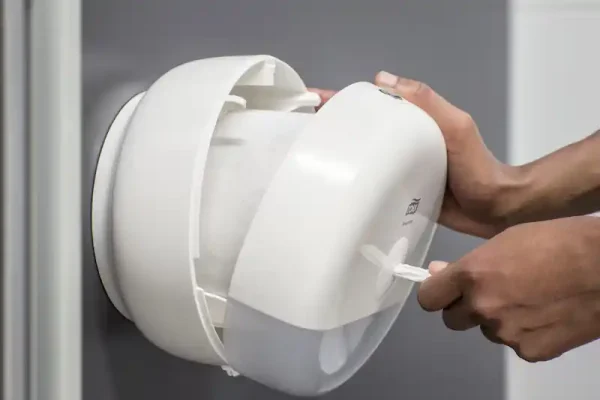 Tork SmartOne Mini Toilet Roll Dispenser T9 White - 681000 - Image 6